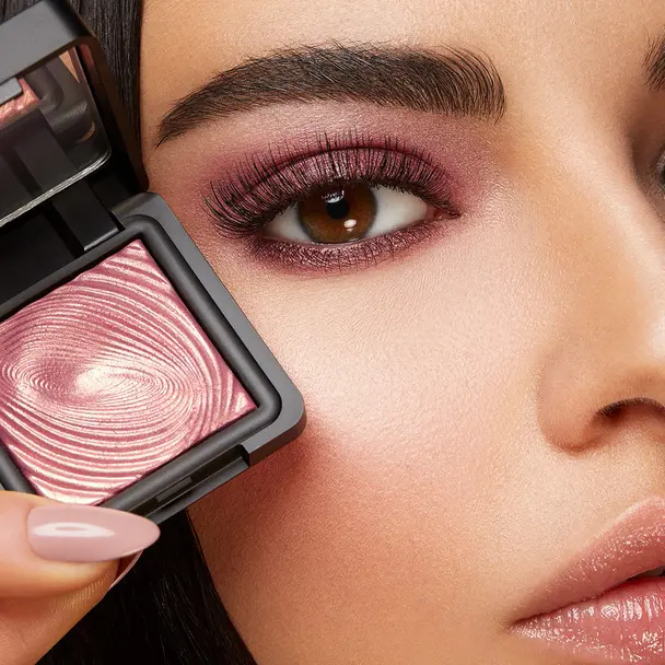 Lápis para sobrancelhas com uma fórmula consistente de micro precisão e pente separador - Precision Eyebrow Pencil - KIKO MILANO