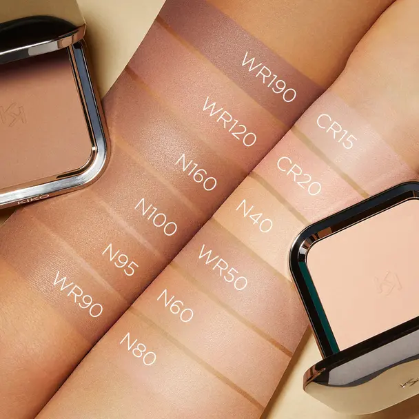 Smoothing pressed powder foundation with a matte finish and SPF 30 - Weightless Perfection Wet And Dry Powder Foundation - KIKO MILANO