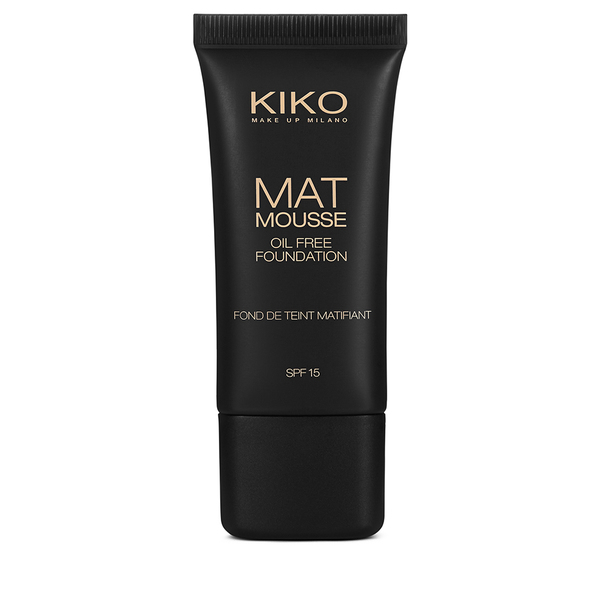 Base de maquillaje en espuma con principios activos matificantes. SPF 15 - Mat Mousse Foundation - KIKO MILANO
