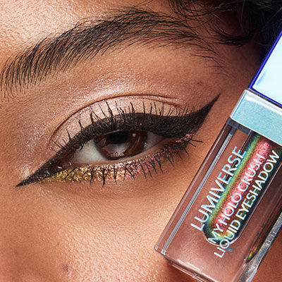 Liquid eyeshadow with holographic finish - Lumiverse My Holo