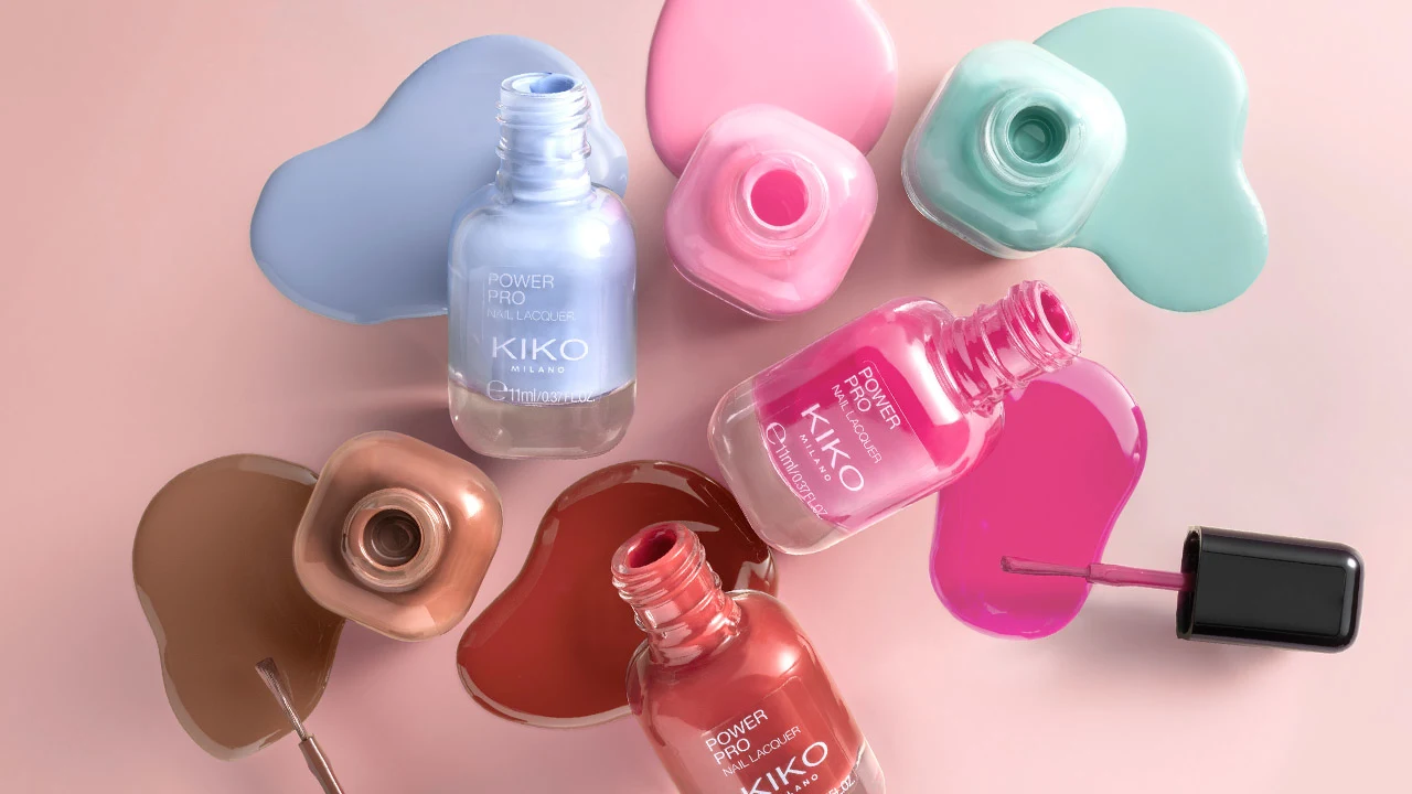 UÑAS