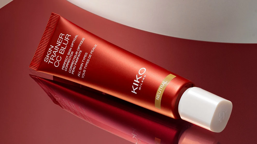 EditorialCarousel Horizontal 992x558 SkinTrainerCCBlur