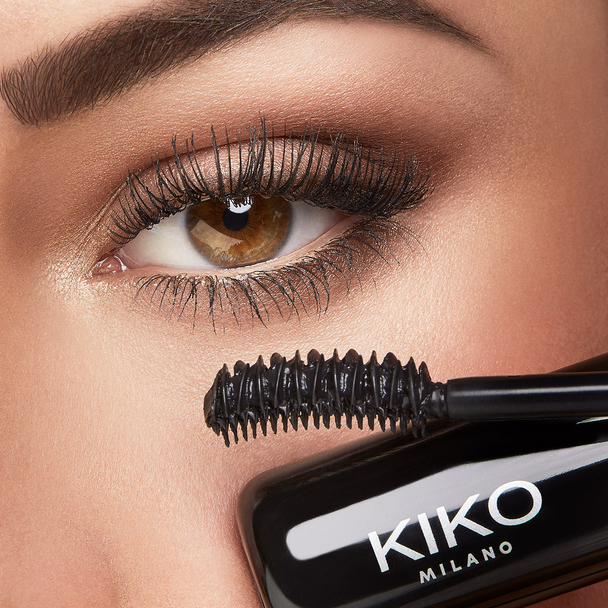 Long-lasting 12-hour hold 3-in-1 mascara - Beauty Essentials 3-In-1 12h  Long Lasting Mascara - KIKO MILANO